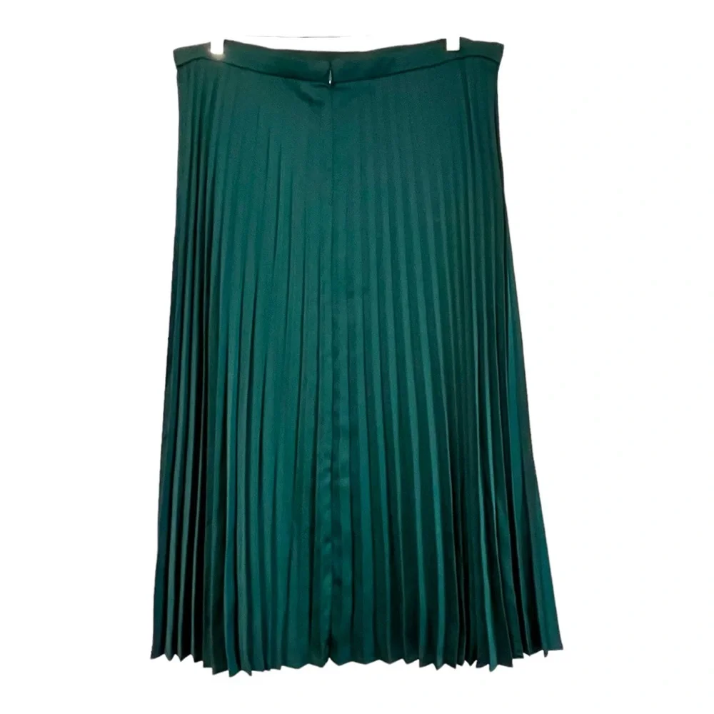 J. Crew NWT | Pleated MIDI Skirt Academic Green | 16 - Picture 5 of 15